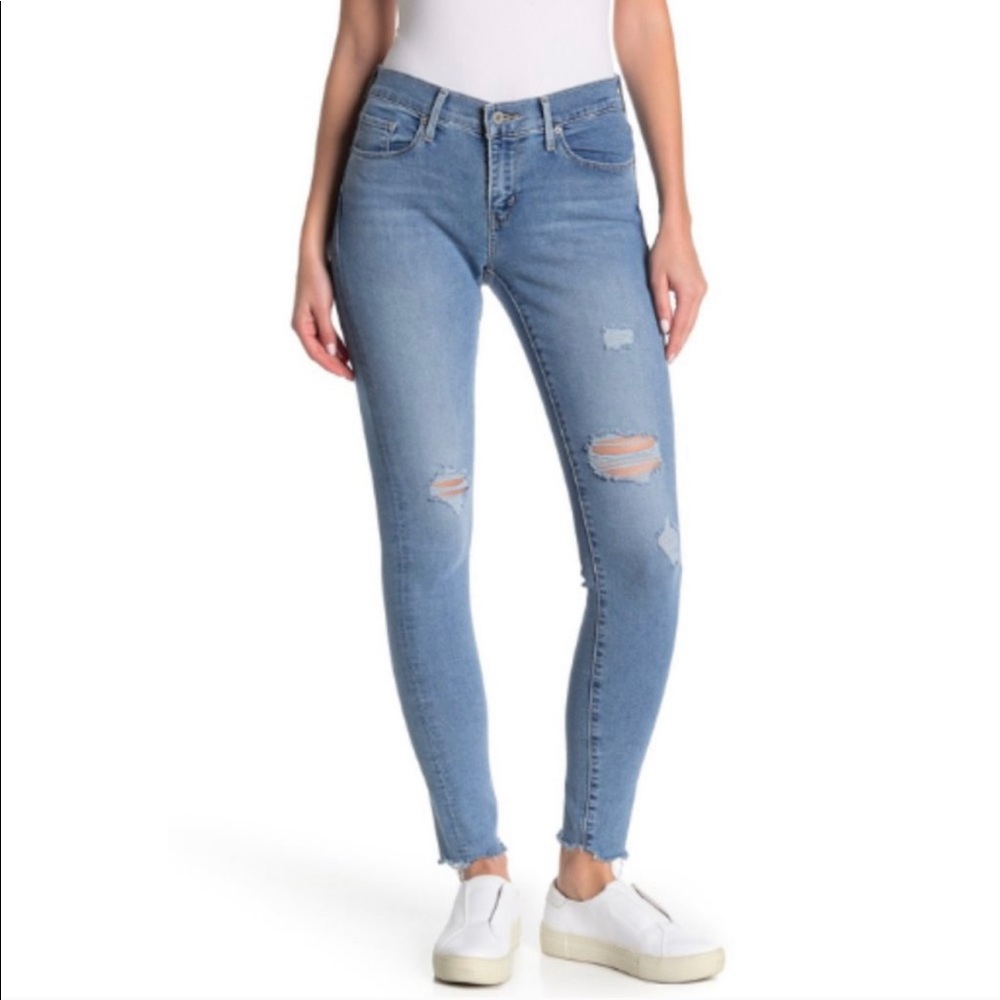 Levi’s Curvy Skinny Jean